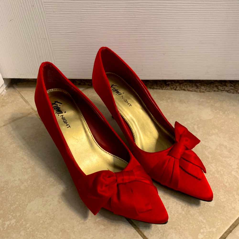 Red Pointed-Toe Heels